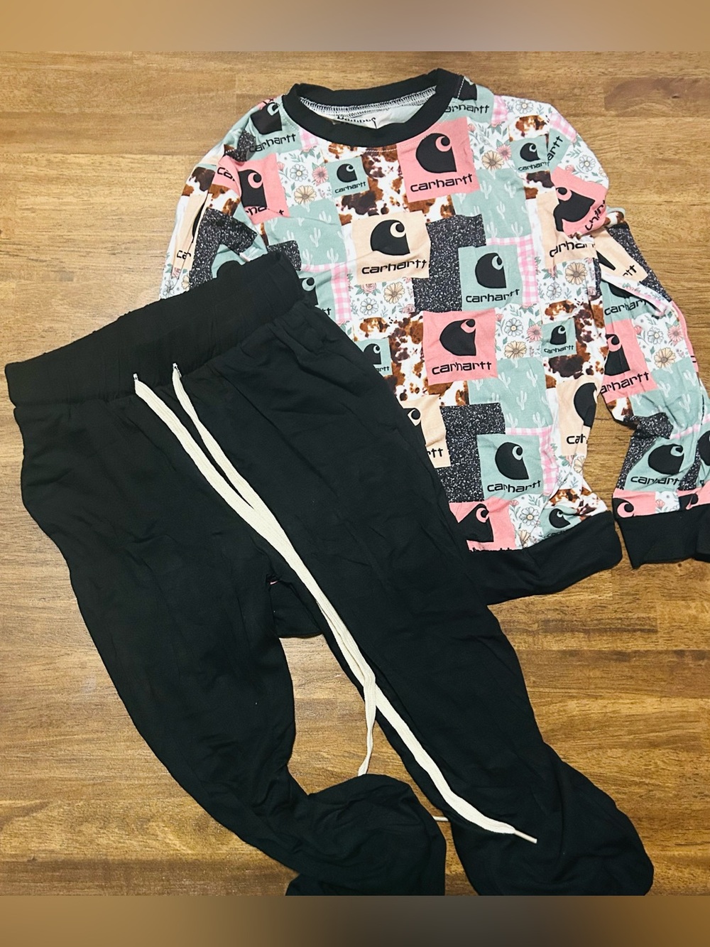 BAMBOO Black Joggers with Carhartt Pink & Mint Logo Patch Sweatshirt